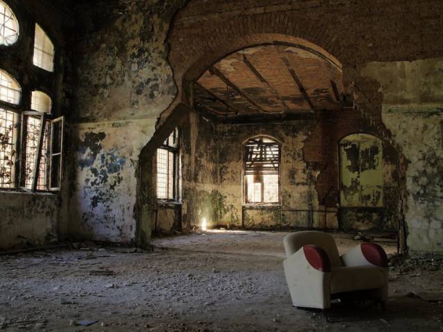 Secrets Behind World’s Mysterious Abandoned Places