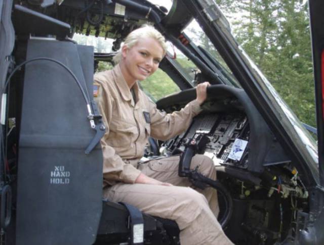 Military Girls With Killer Looks