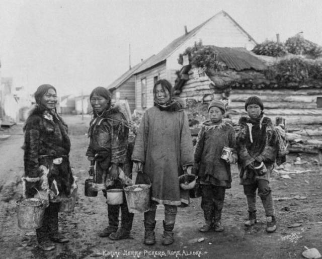 Eskimos Life From The Time Of The Gold Rush
