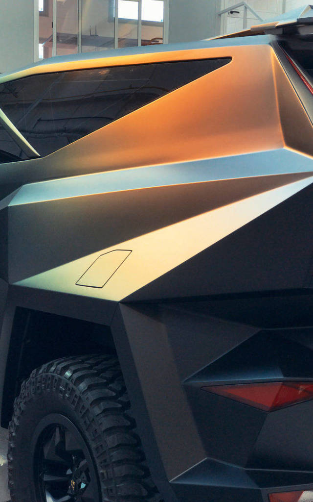 Meet The World’s Most Expensive SUV – Karlmann King Armored Ground Stealth Fighter