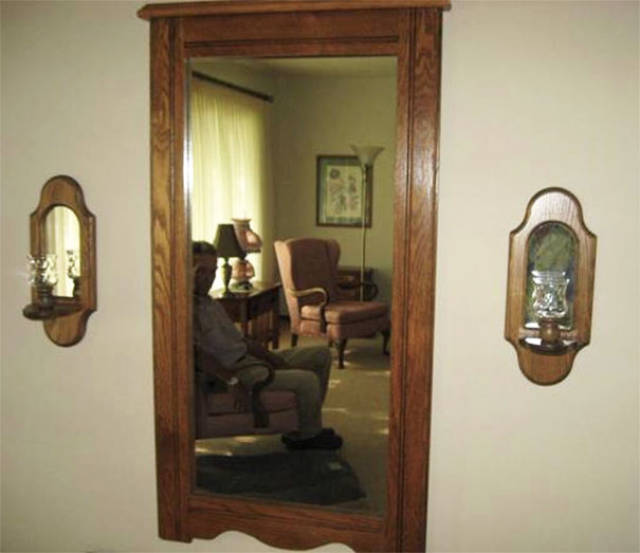 Trying To Sell A Mirror Is Always A Challenge…