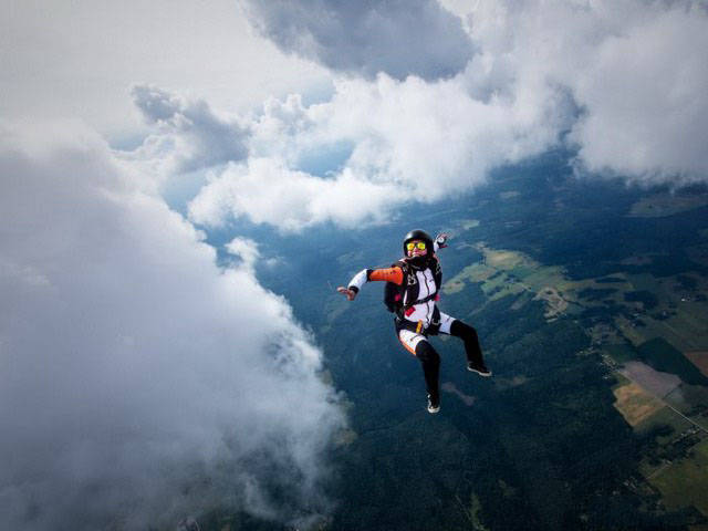 Hilarious Moments From The Lives Of Skydivers