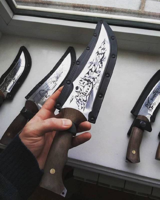 Some Satisfyingly Unusual Knives
