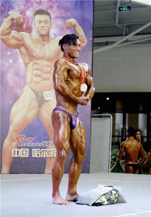Absolutely Unbelievable Progress In Bodybuilding In Just Half A Year By A Chinese Student