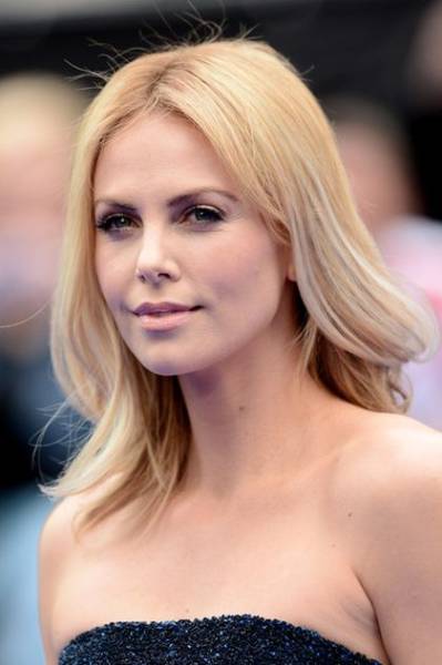 Charlize Theron Gained 23 Kilos By Eating Mac And Cheese At 2am
