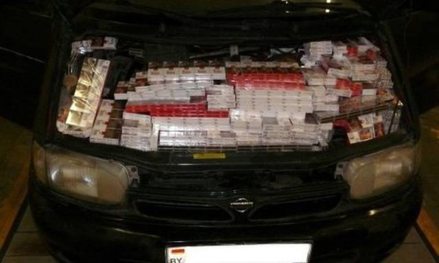 People Will Do Anything To Smuggle Those Cigarettes!
