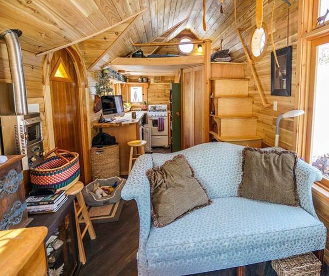 Houses On Wheels Can Actually Be Pretty Cozy