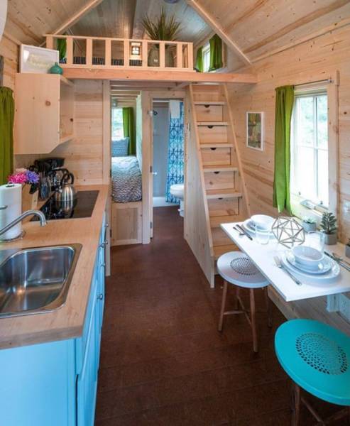Houses On Wheels Can Actually Be Pretty Cozy