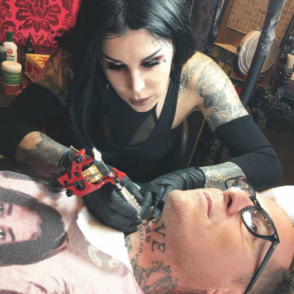 Kat Von D Claimed That Her Unborn Child Will Be Raised Vegan And Without Vaccines, Got Controversial Response From The Internet