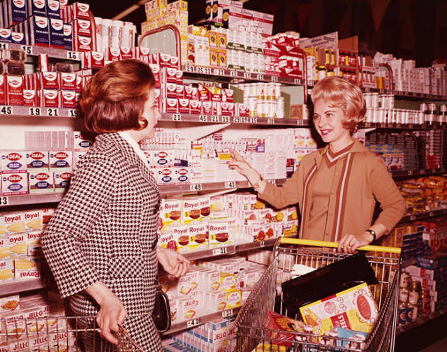 How Shopping Looked Like In The Past Century
