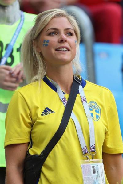 Some World Cup Fans Are A Real Eye Candy