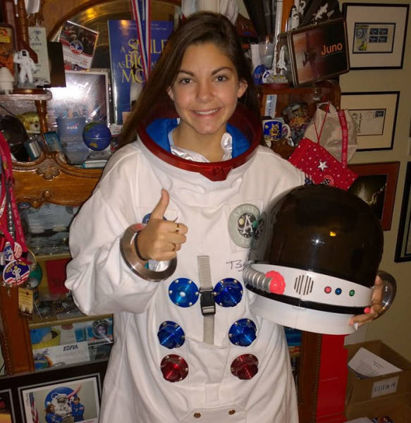 This 17-Year-Old Girl Is Very Close To Fulfilling Her Dream Of Being The First Human To Visit Mars