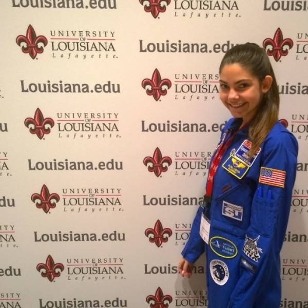 This 17-Year-Old Girl Is Very Close To Fulfilling Her Dream Of Being The First Human To Visit Mars
