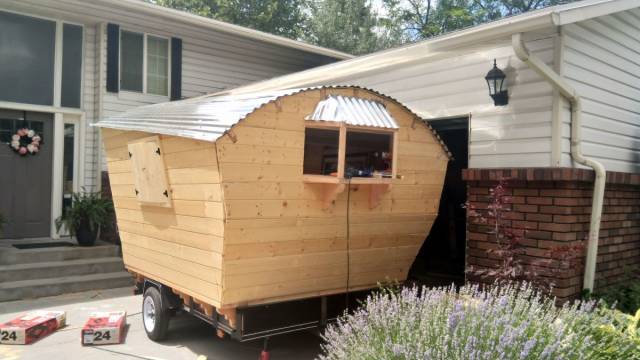 Wanna Have A DIY Gypsy Wagon?