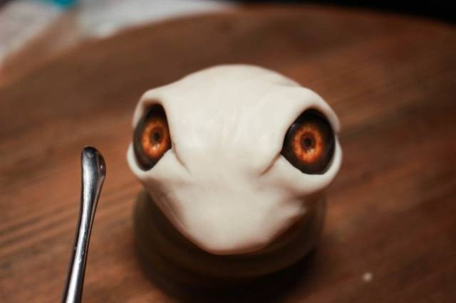 DIY Dragon Created By Hands Of A Simple Human