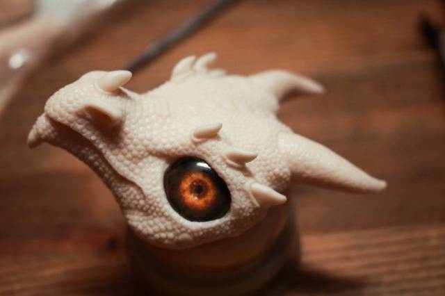 DIY Dragon Created By Hands Of A Simple Human