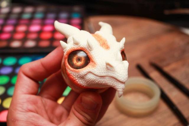 DIY Dragon Created By Hands Of A Simple Human