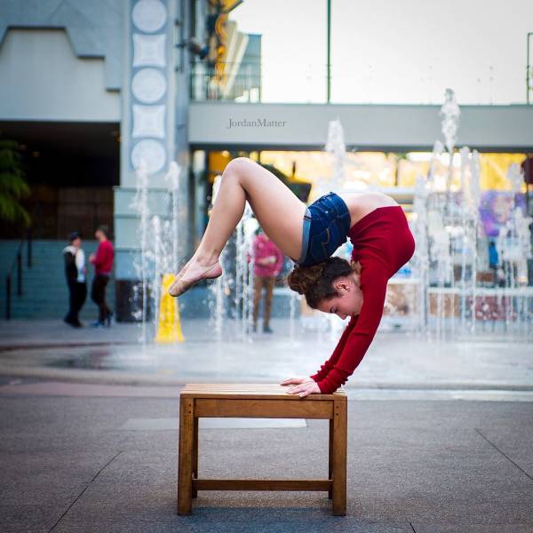 Meet Sofie Dossi, 16-Year-Old Self-Taught Contortionist Who Is Already A Star