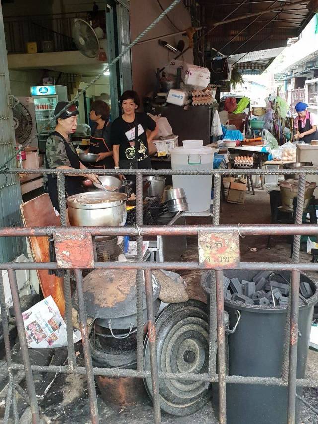 This 70-Year-Old Street Food Cook From Thailand Surely Deserved Her Michelin Star