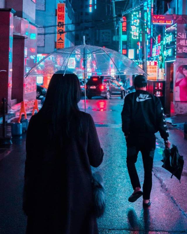 Here’s How Mysteriously Cyberpunk Looks In Asia