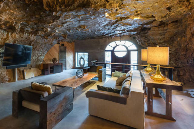 Wanna Live In The World’s Most Luxurious Cave?