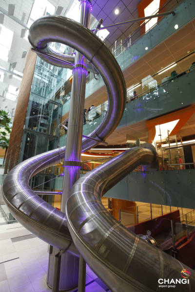World’s Best Airport Is Like A Wonderland!