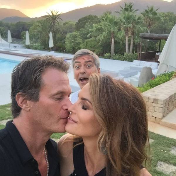 Celebs Regularly Practice Their Art Of Photobombing