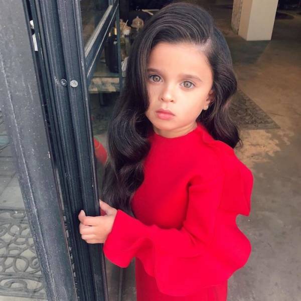 This Girl Is Already A Superstar Thanks To Her Majestic Hair, And She Is Only Five!