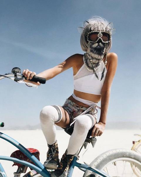 Photos From “Burning Man 2018” Look Surreal