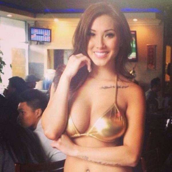 Waitresses Who Will Make You Leave Your Whole Paycheck As A Tip