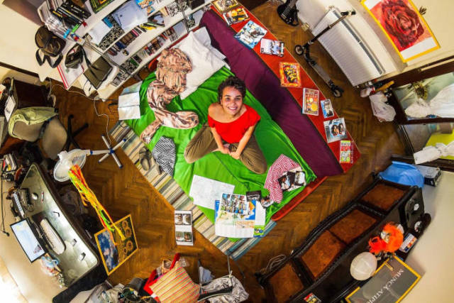 This Photographer Has Been Travelling All Around The World To Show Us How Millenial Bedrooms Look Like