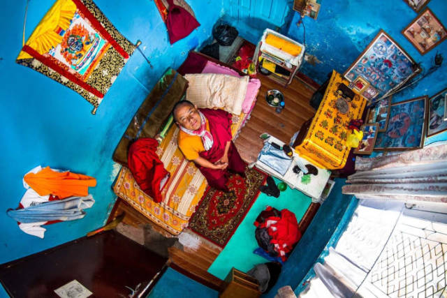 This Photographer Has Been Travelling All Around The World To Show Us How Millenial Bedrooms Look Like