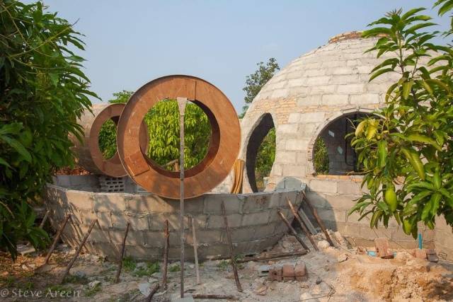 Man Builds His Dream Mini-Home In Only Six Weeks For $9,000