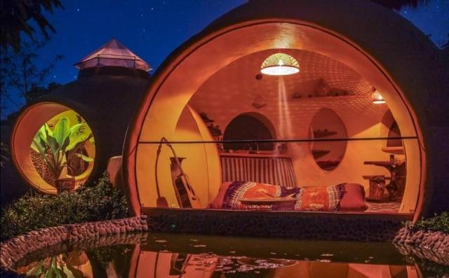 Man Builds His Dream Mini-Home In Only Six Weeks For $9,000