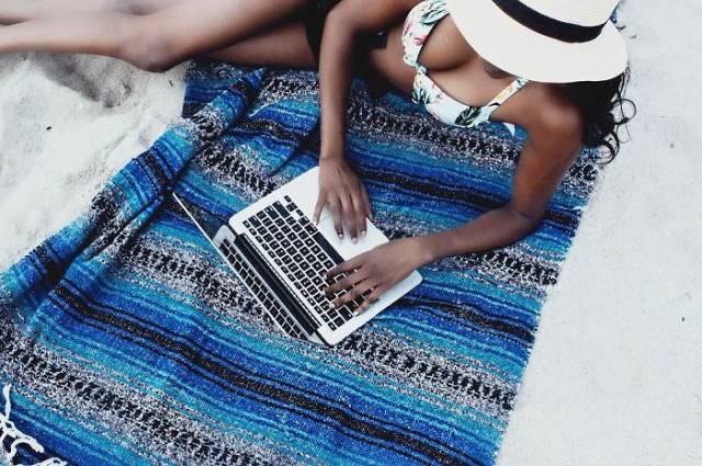 This “Victoria’s Secret” Model Found Out How Hard It Is To Combine Beauty And IT Career In Our Society