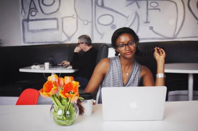 This “Victoria’s Secret” Model Found Out How Hard It Is To Combine Beauty And IT Career In Our Society This “Victoria’s Secret” Model Found Out How Hard It Is To Combine Beauty And IT Career In Our Society