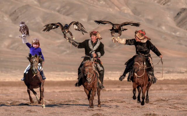 Photoshop Trolls That Went Too Far Photoshop Trolls That Went Too Far