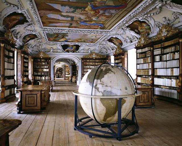 Take A Look At The World’s Most Beautiful Libraries