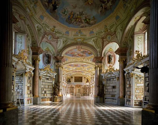 Take A Look At The World’s Most Beautiful Libraries