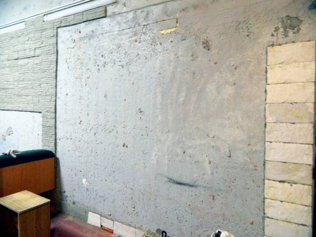 A Bit Of DIY In A Garage, And You Have Yourself A World Map