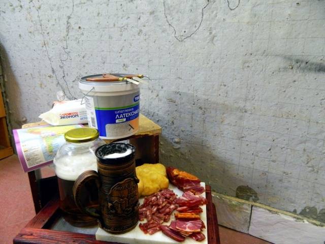A Bit Of DIY In A Garage, And You Have Yourself A World Map