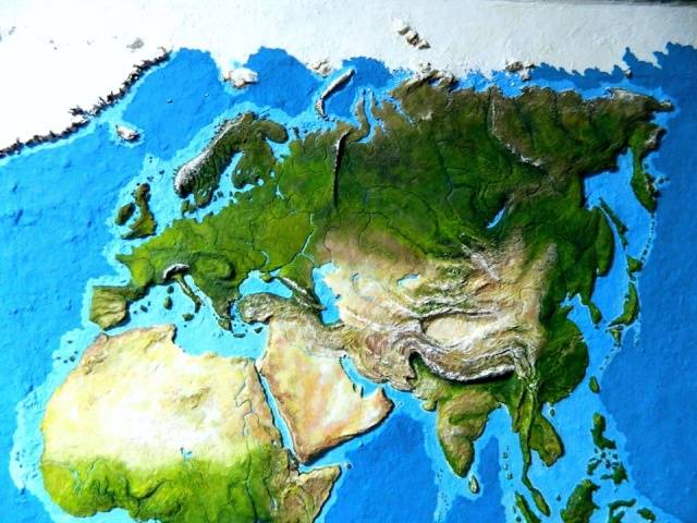A Bit Of DIY In A Garage, And You Have Yourself A World Map