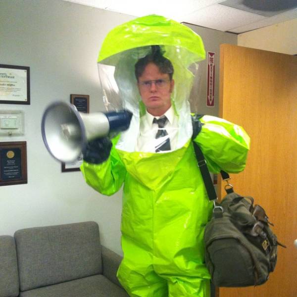 Behind-The-Scenes Photos From “The Office” That Are As Good As The Show Itself