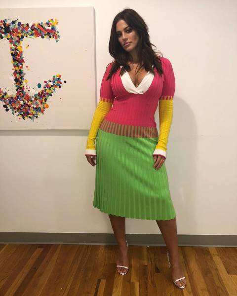 Plus-Size Model Receives Tons Of Hate After Losing Some Weight