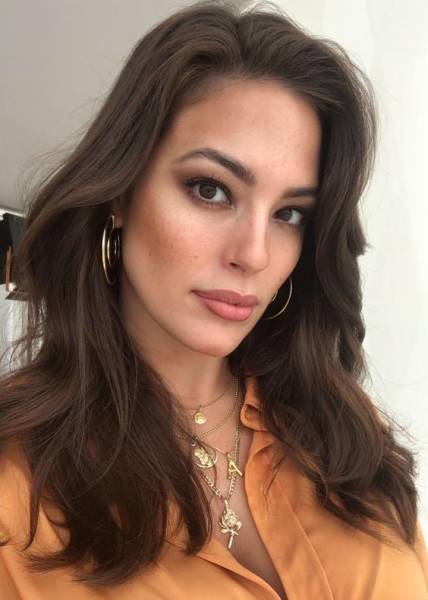 Plus-Size Model Receives Tons Of Hate After Losing Some Weight