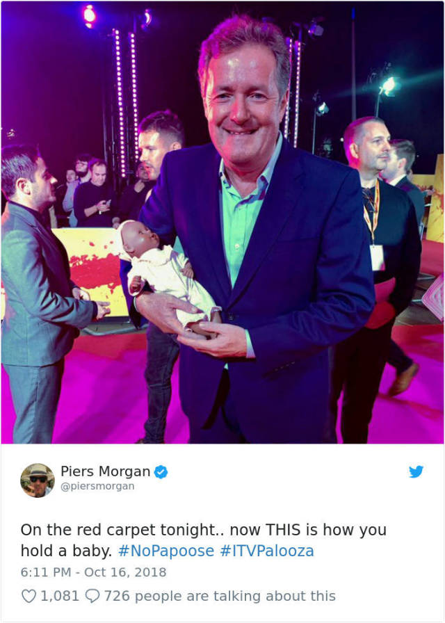 Daniel Craig Gets Mocked For How He Carried His Baby, Internet Quickly Defends Him