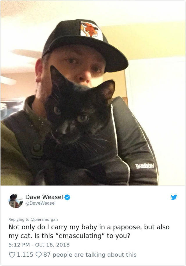 Daniel Craig Gets Mocked For How He Carried His Baby, Internet Quickly Defends Him