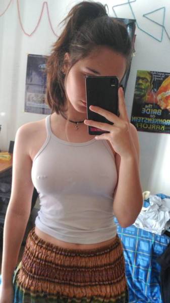 Bras? Who Needs Then Anyway?!