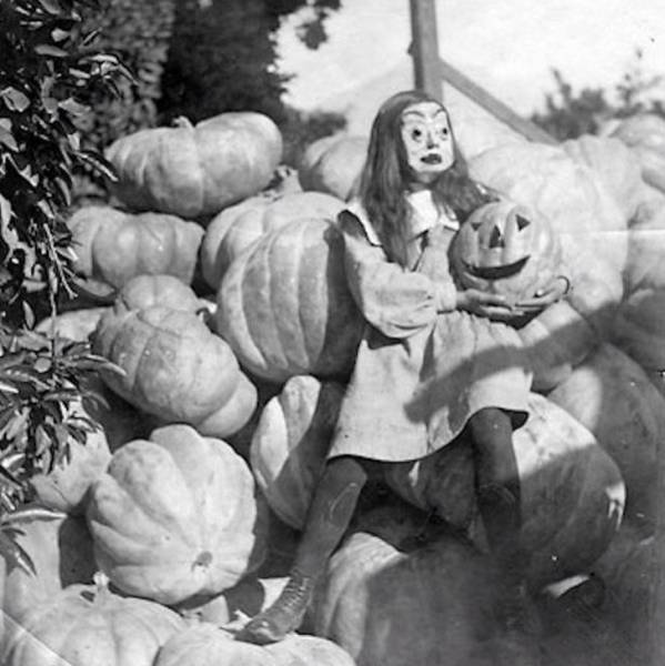 How People Celebrated Halloween 100 Years Ago