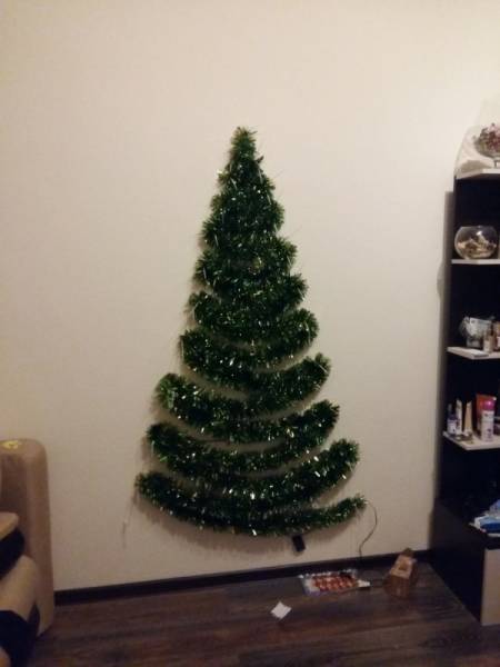 Why Not Put A Christmas Tree On The Wall?